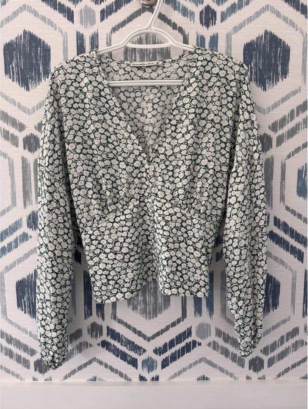 Abercrombie and Fitch Cropped Blouse
